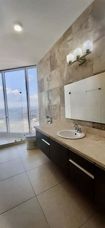 Ocean View 1BR Apartment PH Rivage Avenida Balboa