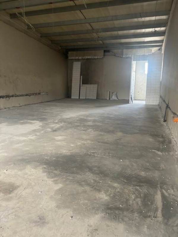 Strip mall with multiple storefronts ample parking and signage Brisas del Golf Panama