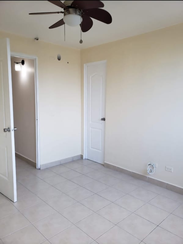 Third bedroom with closet in apartment at PH Las Hortensias Panama City