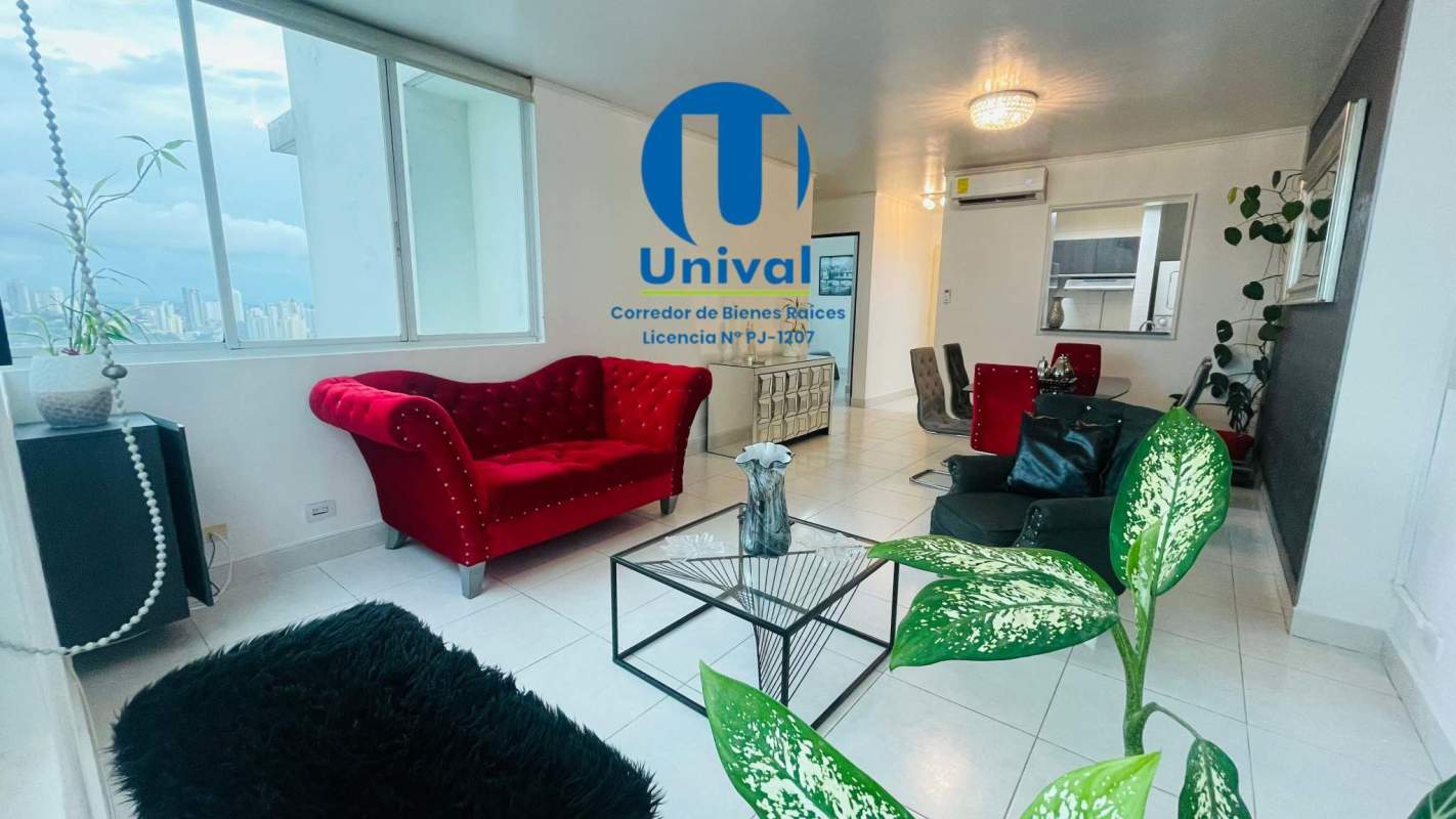 Bedroom featuring large window, closet, AC, city views at PH Vivendi Plaza Edison Panama