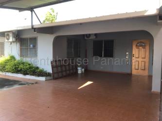 Spacious 4BR Gated House Jardines de Mastranto La Chorrera