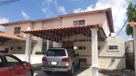 Duplex 3BR House in Altos del Campo La Chorrera