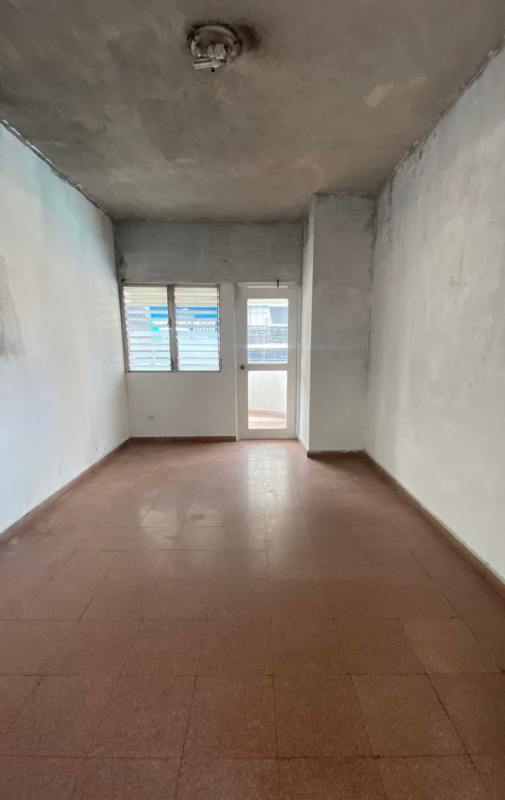 Multi-purpose room with window tiled floor in PH Analisa Carrasquilla Panama