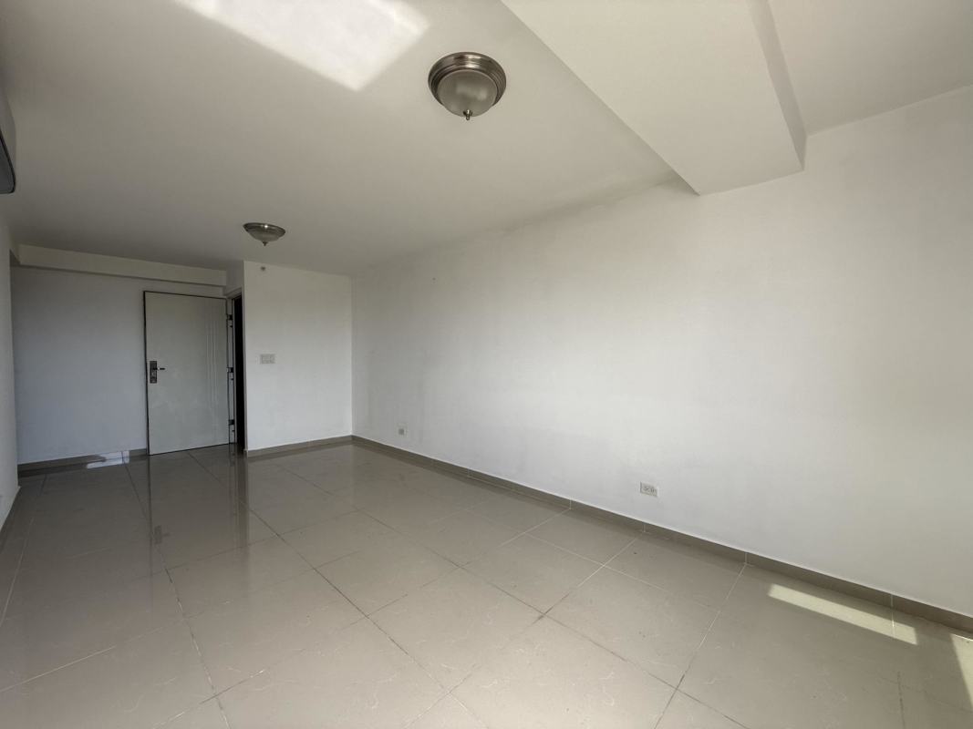 Bedroom with large window city view built-in closet PH Delavista Carrasquilla Panama