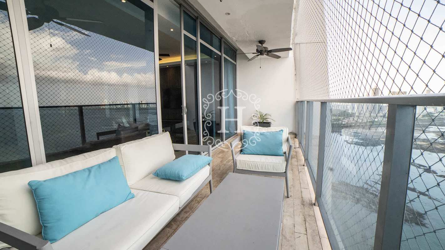 Private balcony with panoramic Pacific Ocean views in Grand Tower Punta Pacifica luxury apartment for rent