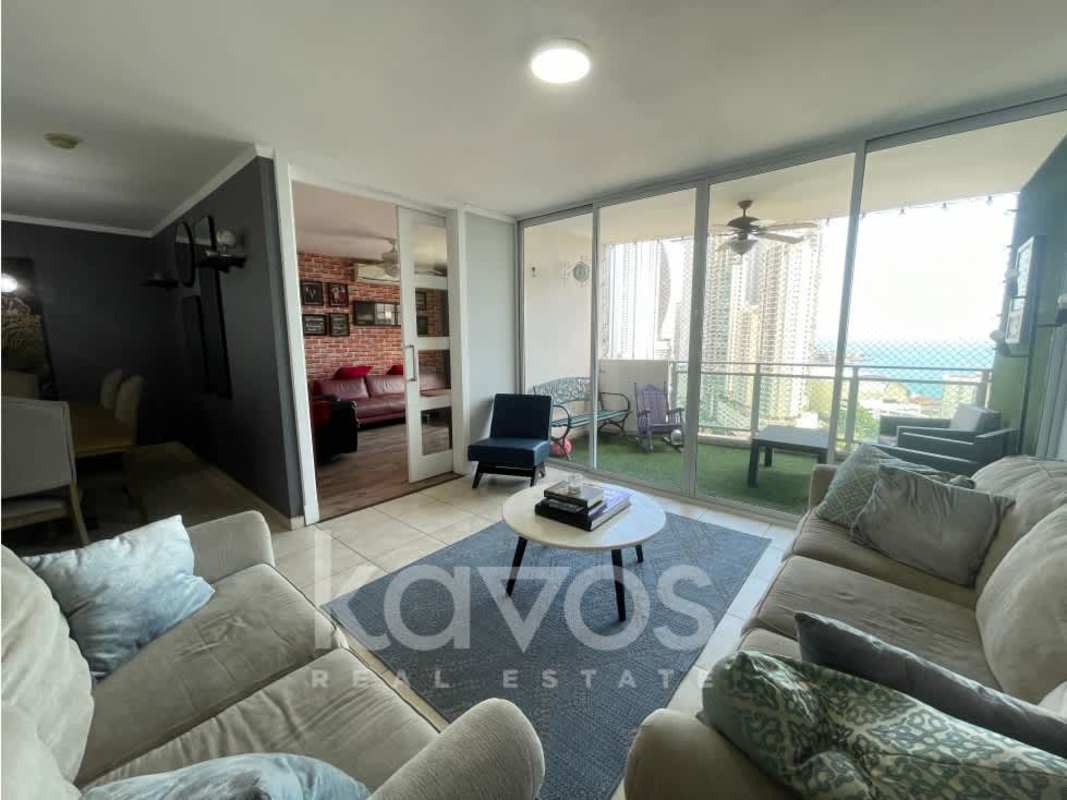 Remodeled kitchen with granite counters, ceramic tiles, ample storage PH Costa Pacifica Punta Pacifica Panama