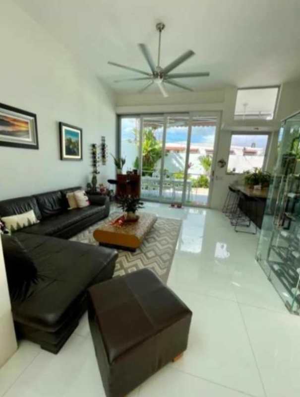 Modern 4BR House with Heated Pool in San Francisco Private Community