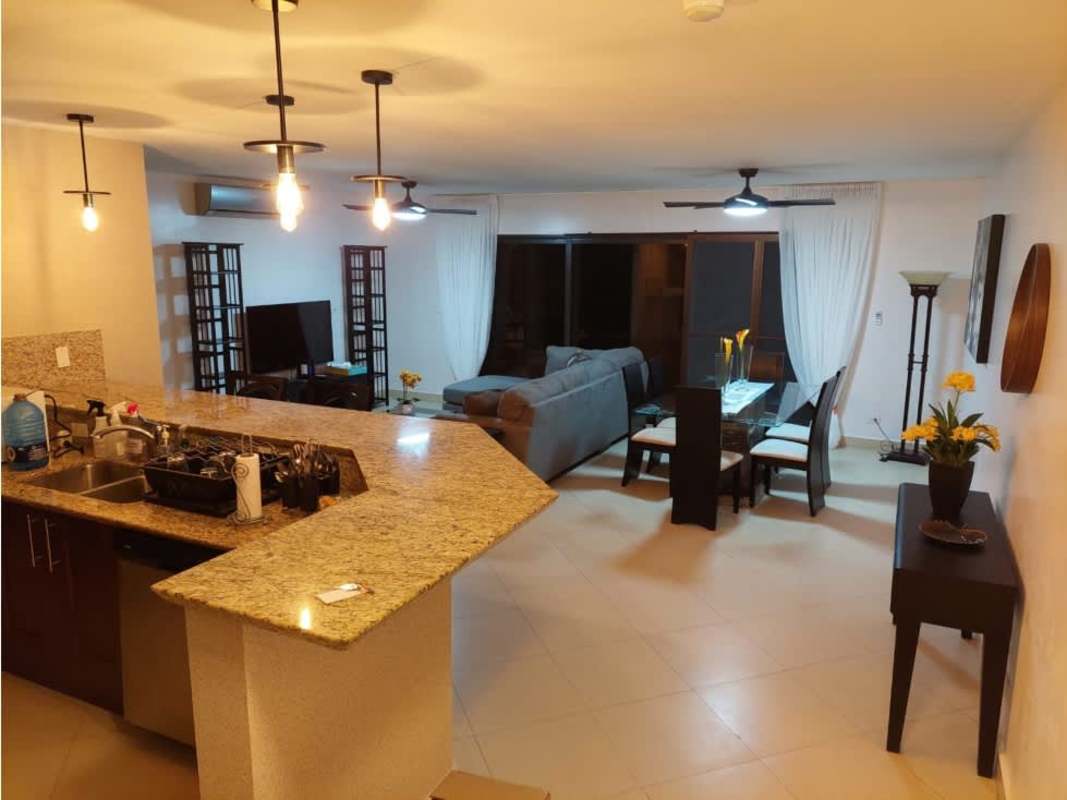 Spacious living and dining room with modern furnishings in PH Embassy Club Clayton Panama