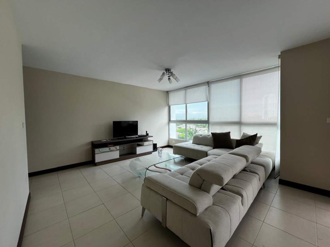 Costa del Este 3BR Apartment 3 Parkings Storage Soho Tower