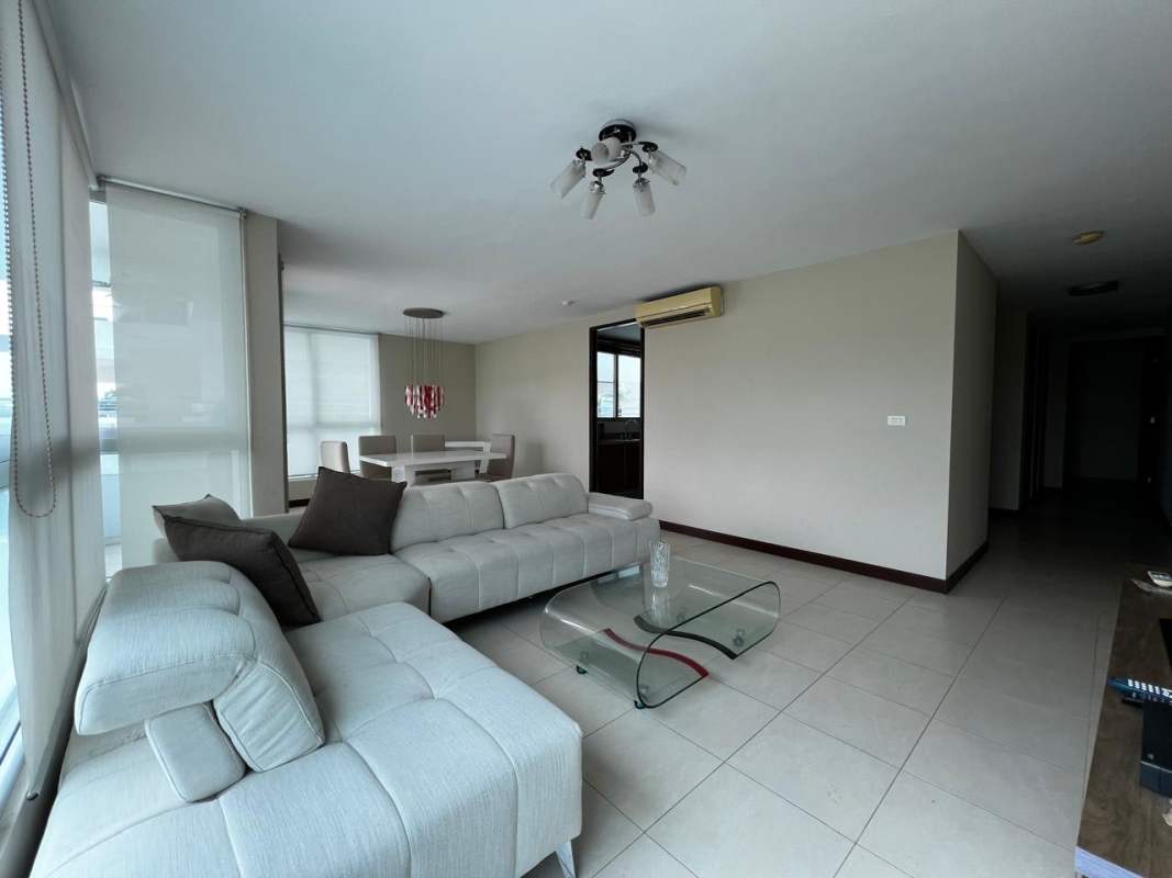 Master bedroom with ensuite bathroom and city views in Soho Tower Panama