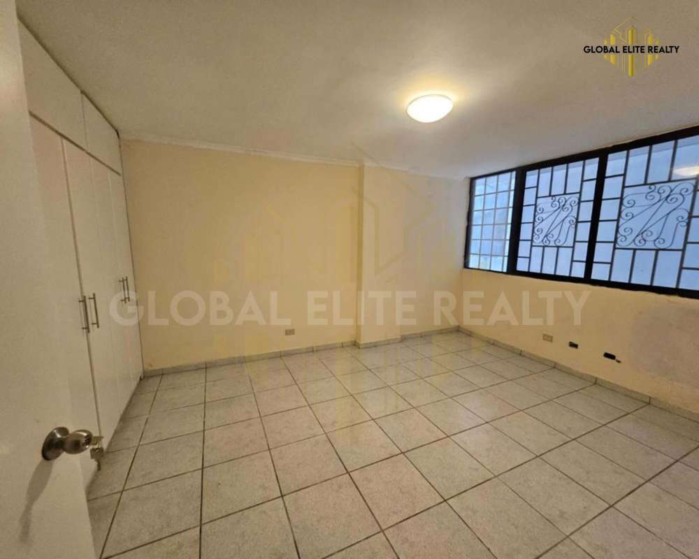 9-Story Investment Building in Bella Vista for Sale