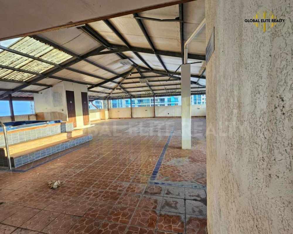 Jacuzzi rooftop terrace space with city views on investment tower in Bella Vista Panama
