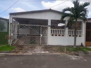 House for Sale in Vista Alegre - 3 bedrooms