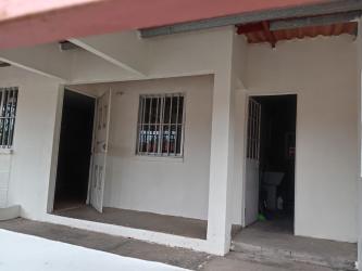 Bedroom with en-suite bath tile flooring affordable house Panama for sale