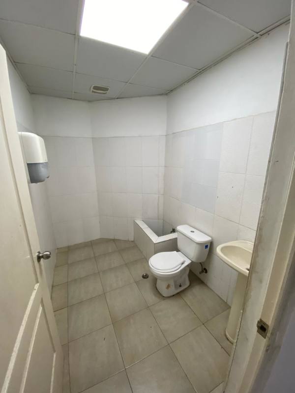 Commercial property restroom with ceramic tiles in El Ingenio Panama