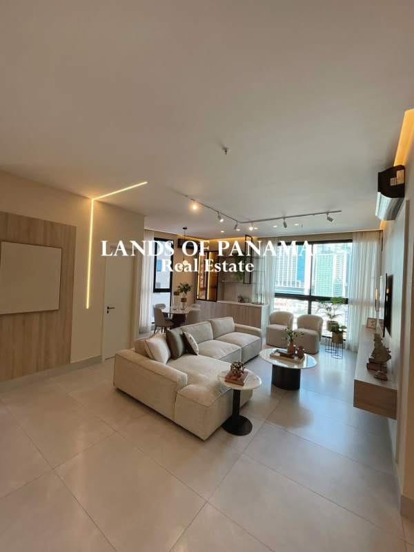 Contemporary kitchen with sleek cabinetry, built-in oven and cooktop in PH Aquapoint Punta Paitilla Panama