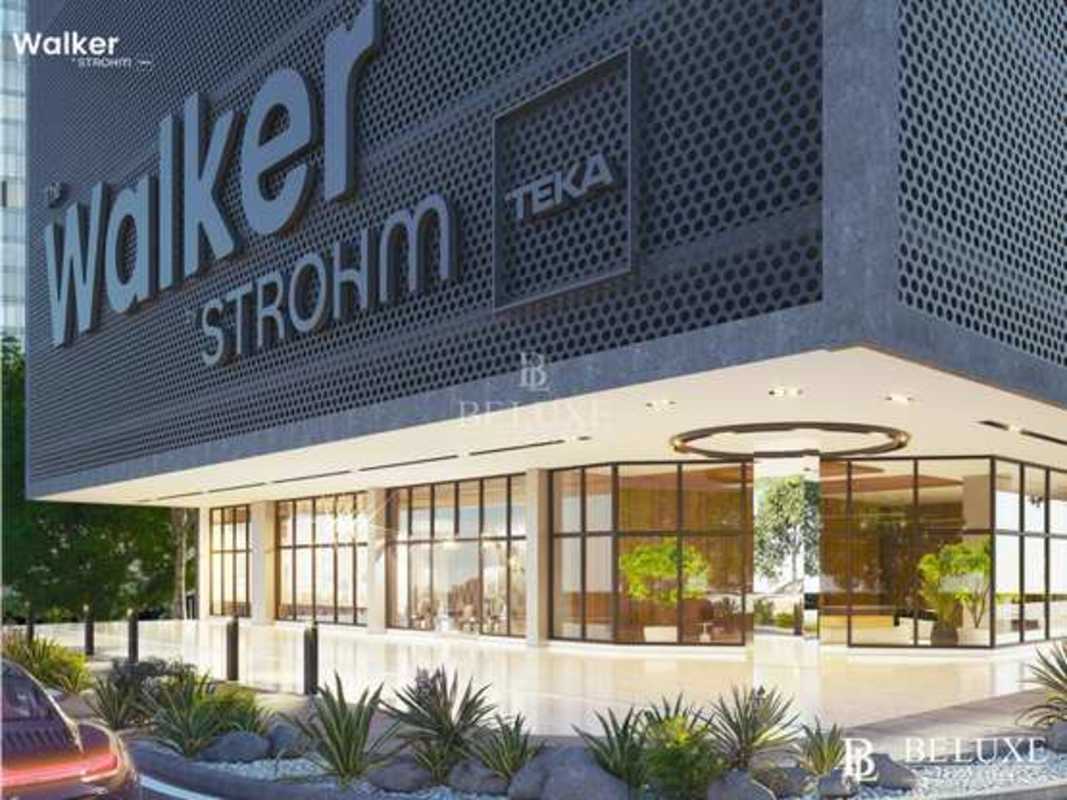 Rooftop sky lounge area with ocean and skyline views at PH The Walker Avenida Balboa Panama