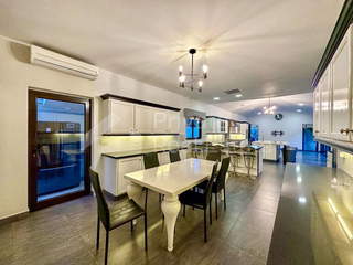 Single Family Home for Sale in Costa del Este - 4 bedrooms