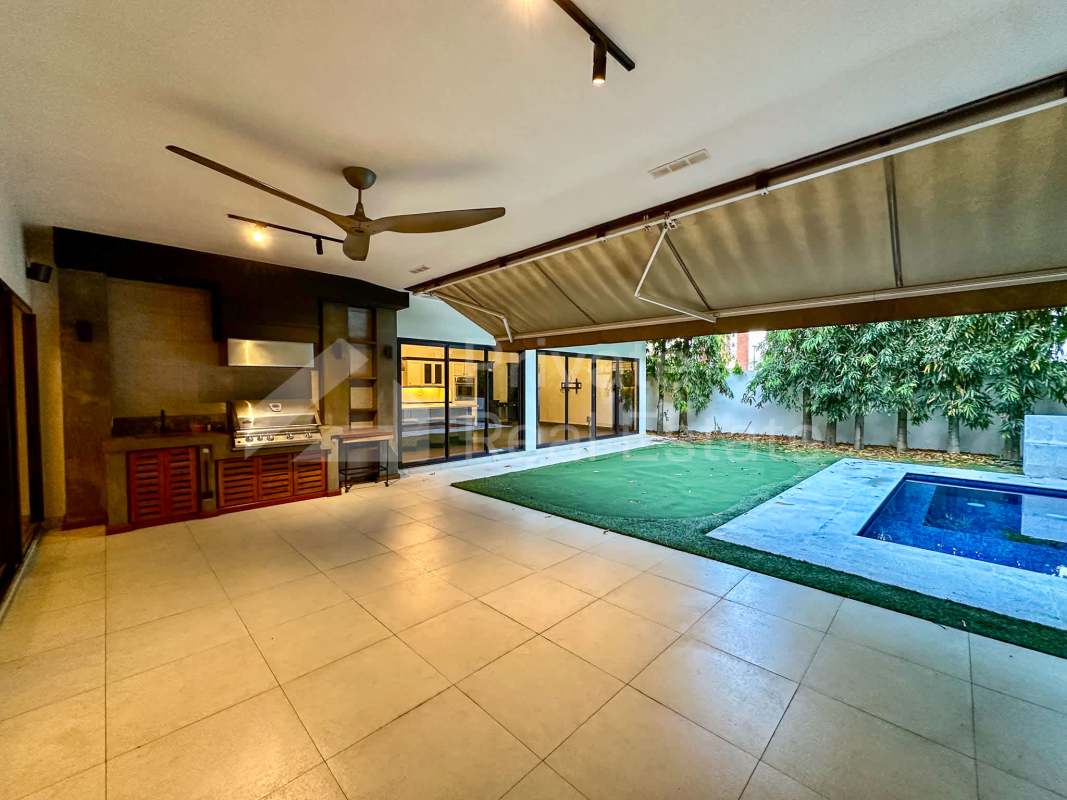 Elegant covered patio with grill, dining area by private heated pool PH Antigua Costa del Este