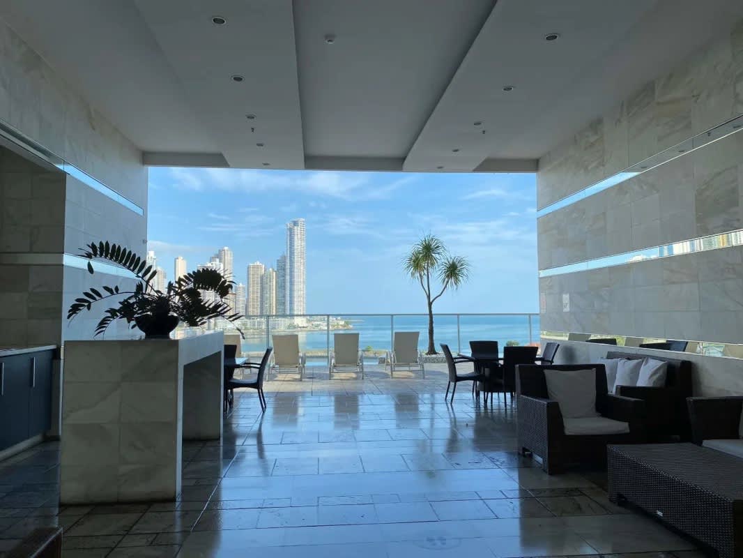 Luxury lobby with concierge in PH White Tower Avenida Balboa Panama City