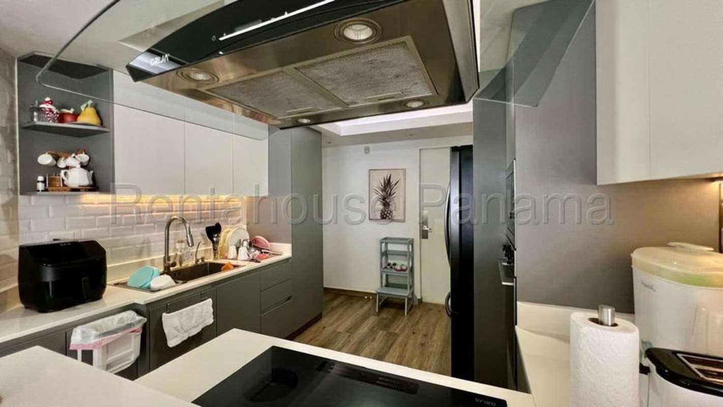 Private swimming pool backyard terrace home for sale Albrook Panama