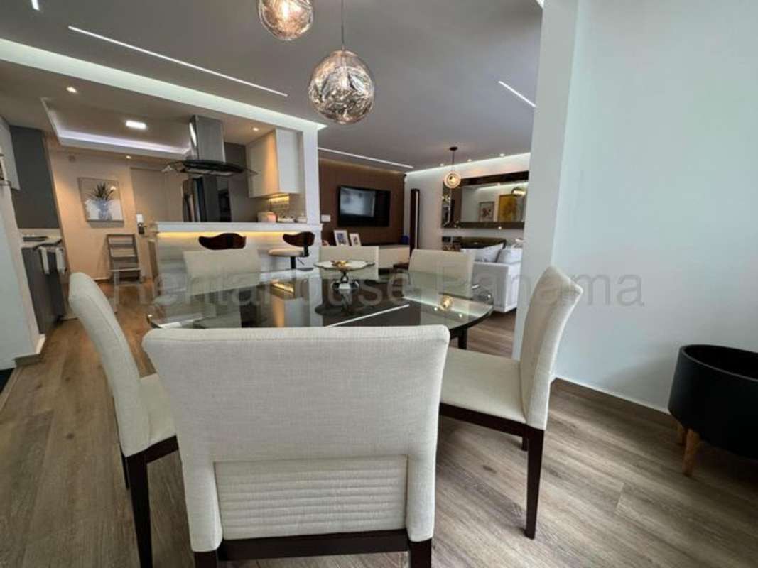 Spacious bedroom with ensuite bathroom remodeled house in Albrook Panama