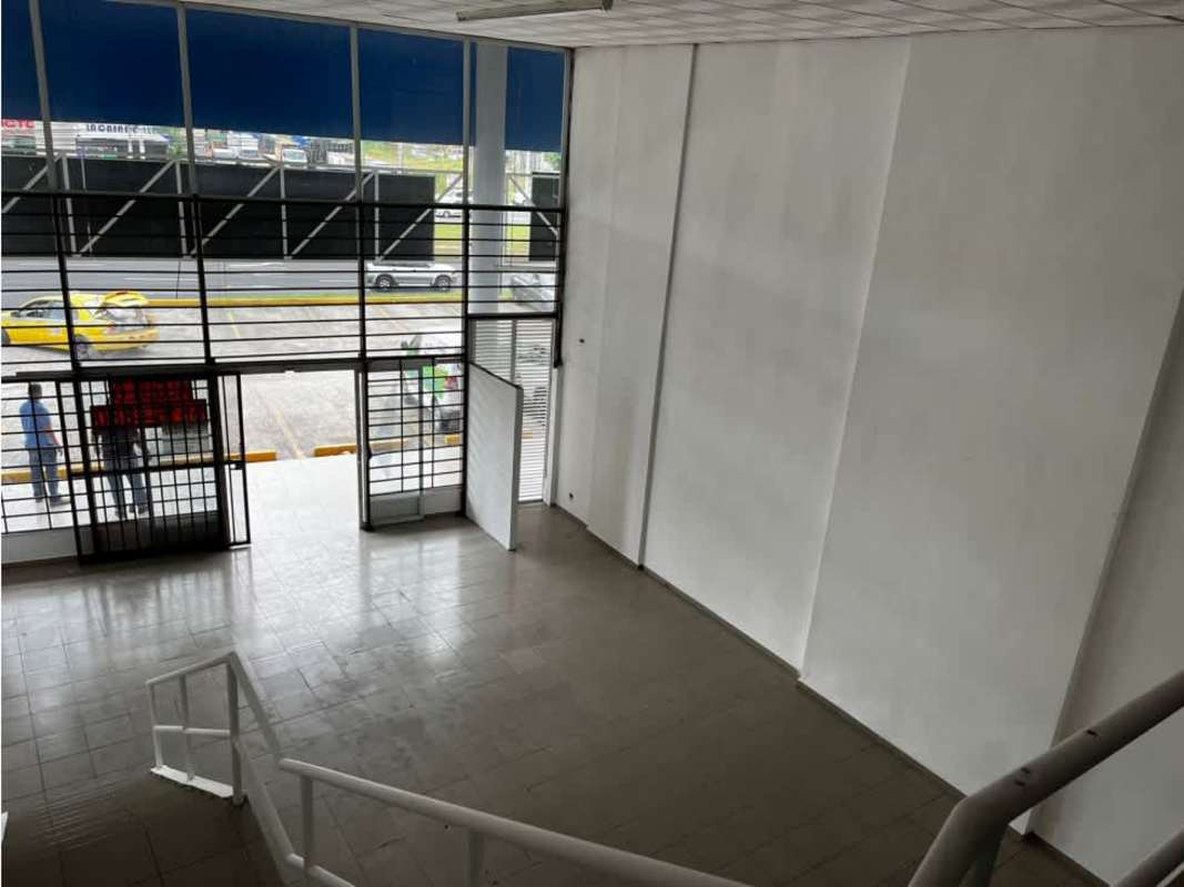 Corridor area with ceramic tile flooring inside commercial space Plaza Juan Díaz Panama