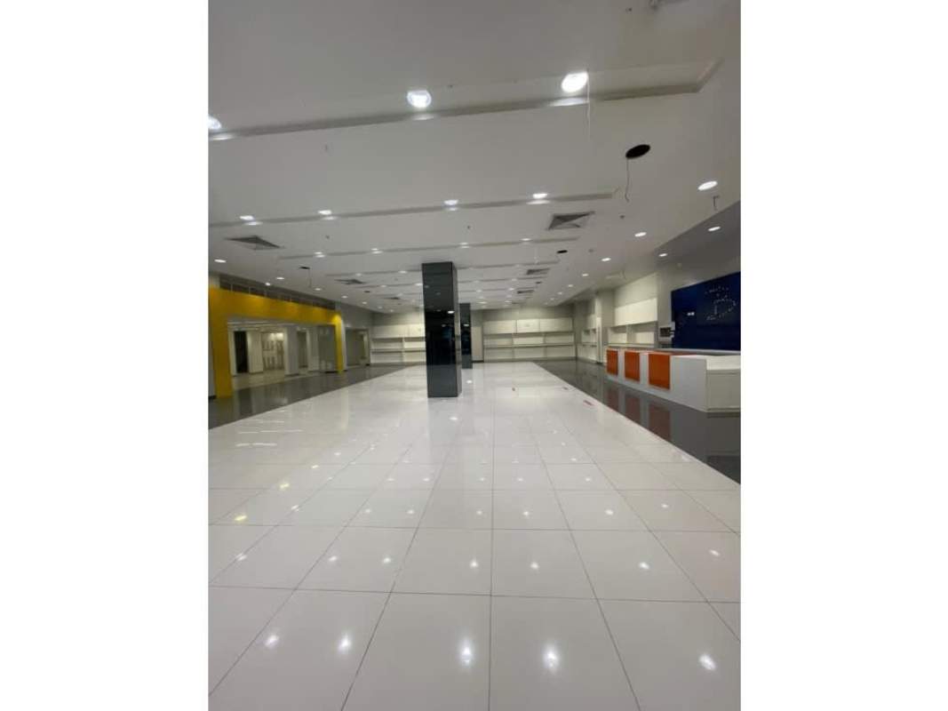 Commercial storefront with large open layout inside Los Andes Mall Panama City