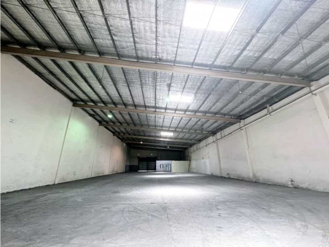 Open modern industrial warehouse with concrete floors and high roofing Panama City