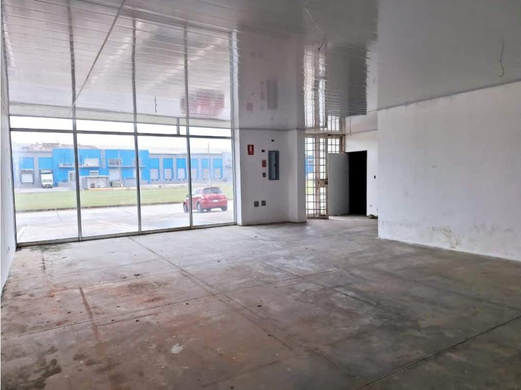 Wide large rolling metal door interior warehouse Pacora Panama for sale