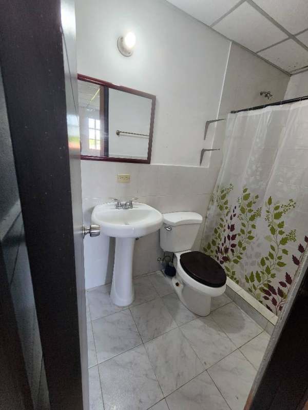 3BR House with Terrace For Rent San Lorenzo La Cabima