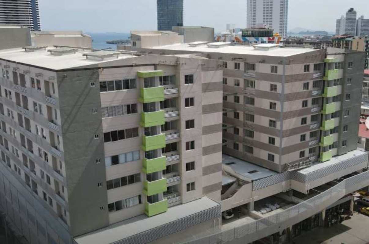 Multi-story residential tower facade PH Casa Gálvez at Calidonia Panama