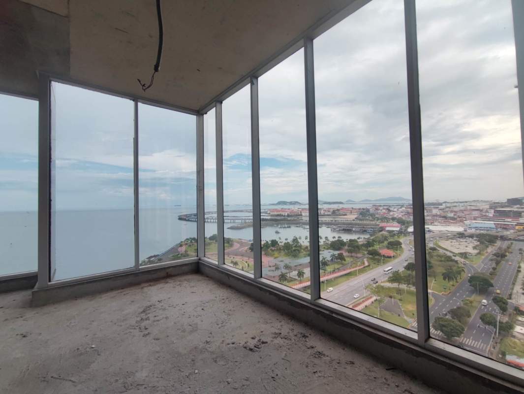 Office space with panoramic ocean and city skyline view Avenida Balboa
