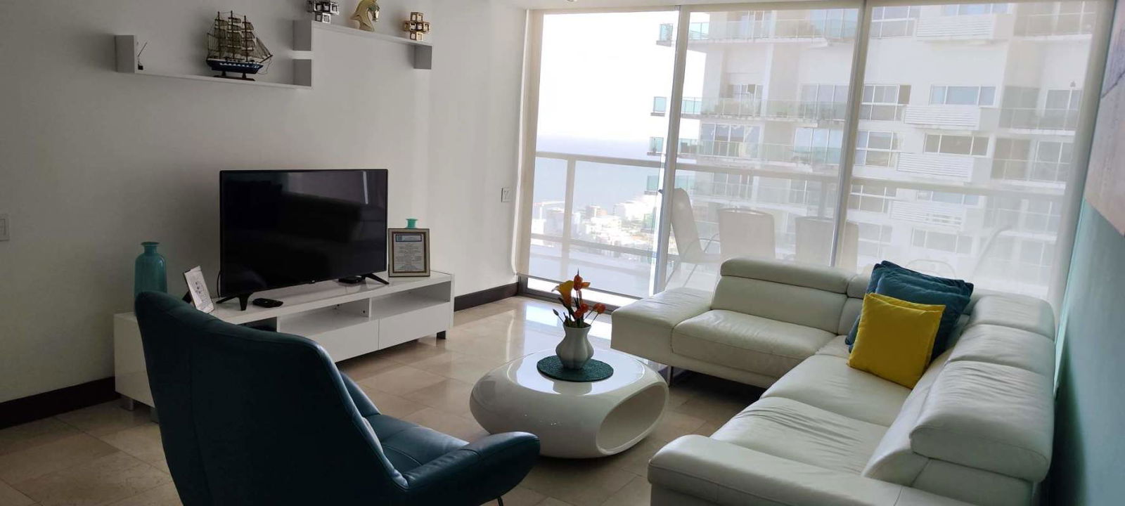 Spacious master bedroom with Pacific Ocean view for sale PH The Ocean Club