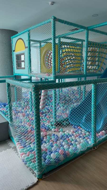 Granite countertop kitchen in PH Miramar Avenida Balboa rental Panama City