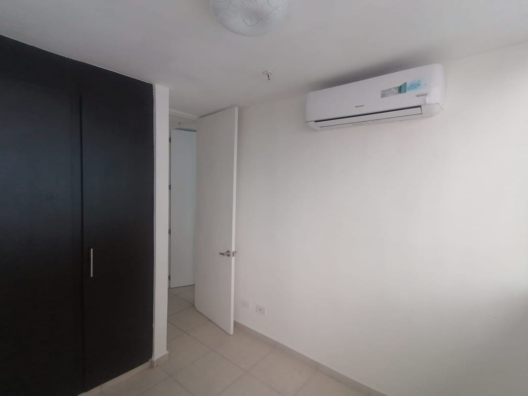 Bedroom with built-in closet and AC PH Alsacia Tower Condado del Rey Panama