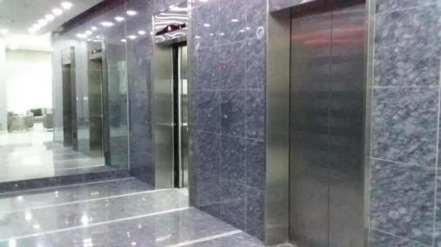 Furnished master bedroom with walk-in closet and AC in PH Top Tower Costa del Este Panama