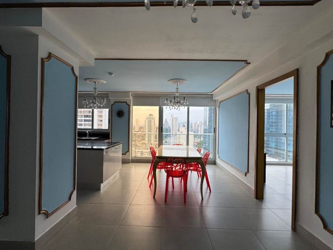 Semi-Furnished 2BR Apartment at PH Cristal Park in Obarrio