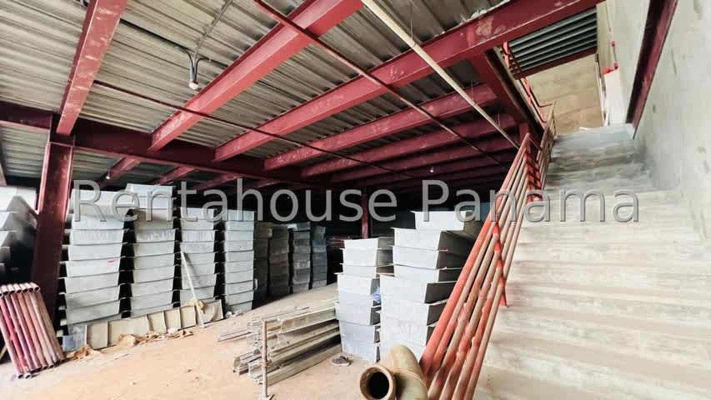 Industrial warehouse with open space and high ceilings Tocumen Panama
