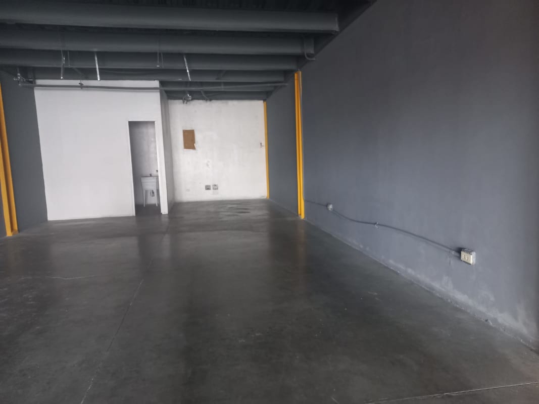 Covered and exterior parking at Plaza Business Gallery commercial plaza in Brisas del Golf Panama