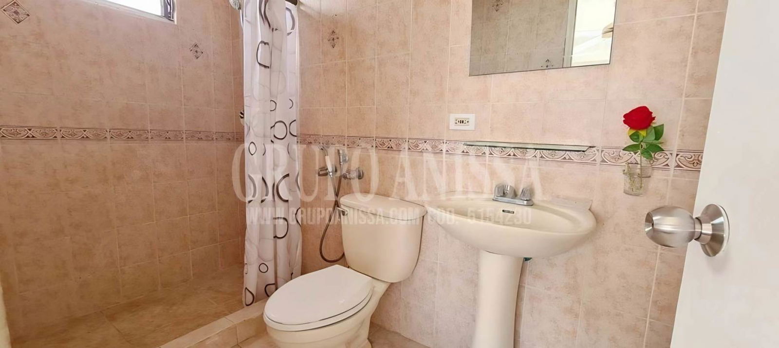 Balcony with city skyline hill view glass table PH Villa de las Fuentes Panama