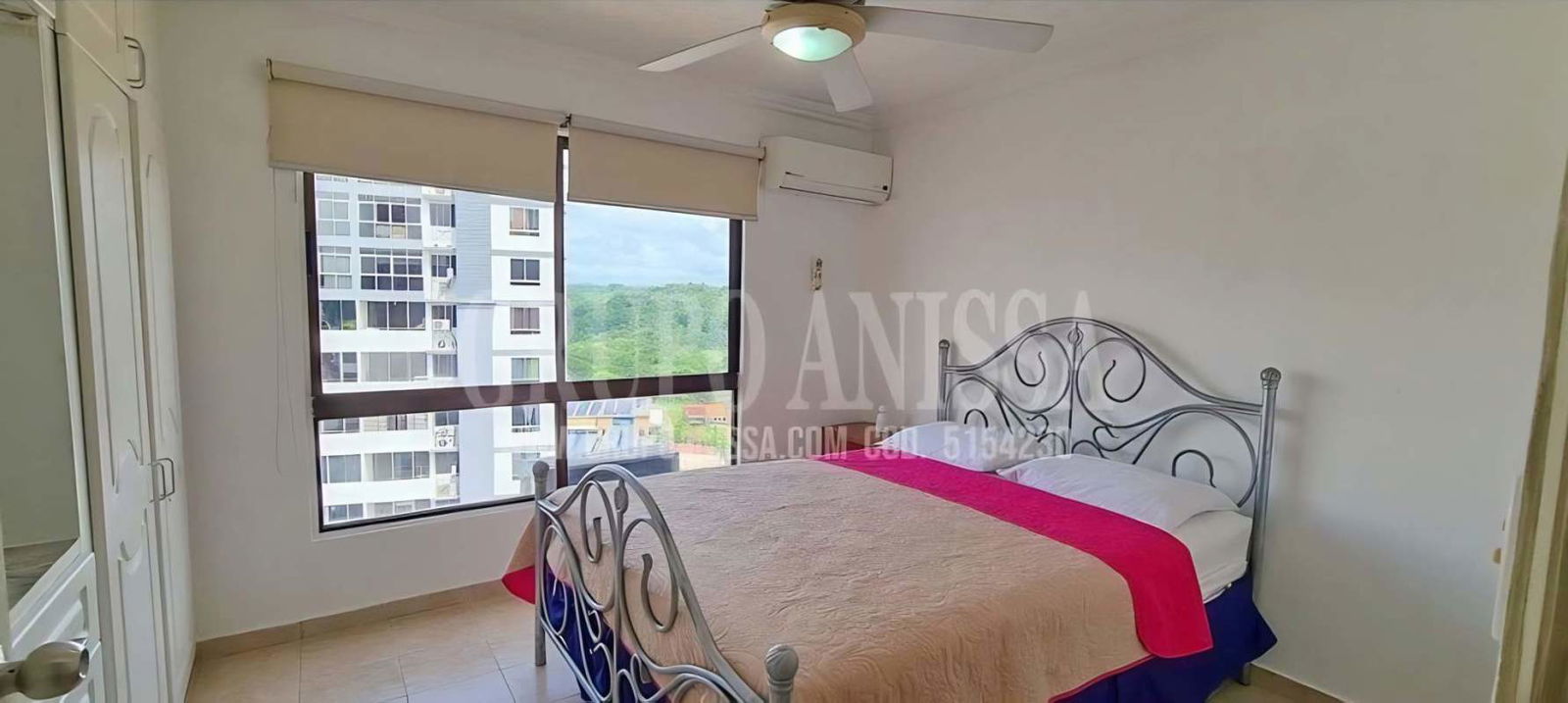 Bedroom large window AC ceiling fan PH Villa de las Fuentes Panama City