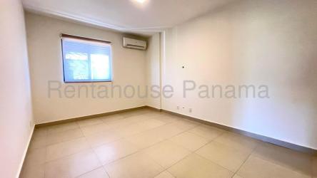 Spacious terrace with panoramic views in River Valley Panama Pacifico