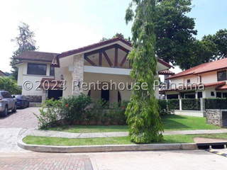 House for Rent in Ancón - 4 bedrooms