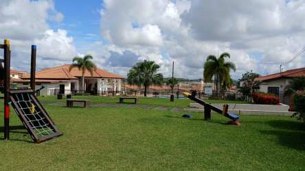 Children’s playground with grass areas and climbing toys Gran Reserva Montelimar Costa Verde Panama