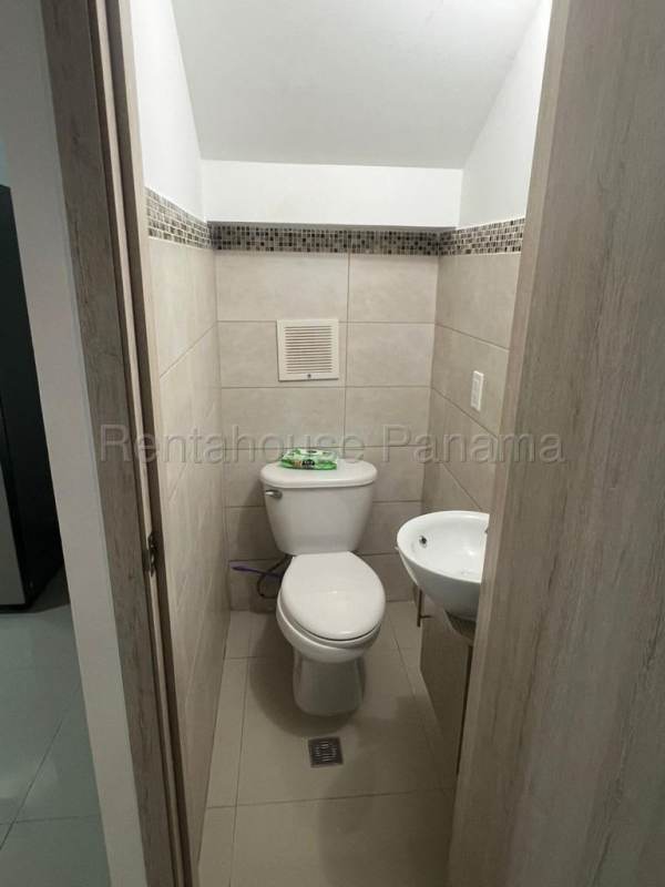 Spacious bright living and dining space with tiled floor in Villa Zaita rental house Panama City