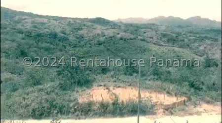 Cleared development area with mountain views Santa Fe Veraguas Panama