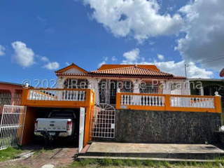 House for Sale in Centro District - 4 bedrooms