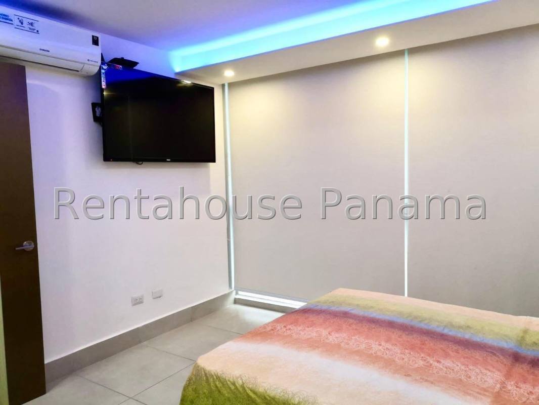 Elegant living room with contemporary furnishings and LED lighting PH Obarrio Sky Tower Panama