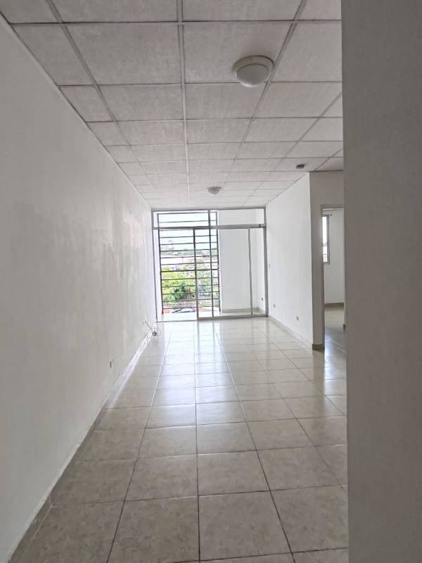 Minimalist second bathroom apartment with pedestal sink tiled walls PH El Ingenio in Panama